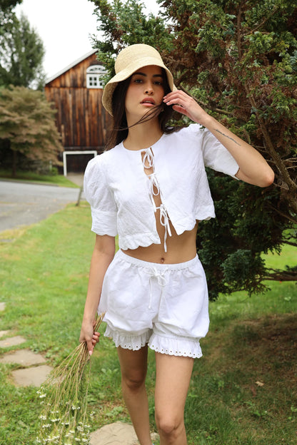 Scallop Bow Top